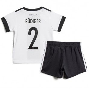 Niemcy Antonio Rudiger #2 Koszulka Podstawowych Dziecięca MŚ 2022 Krótki Rękaw (+ Krótkie spodenki)